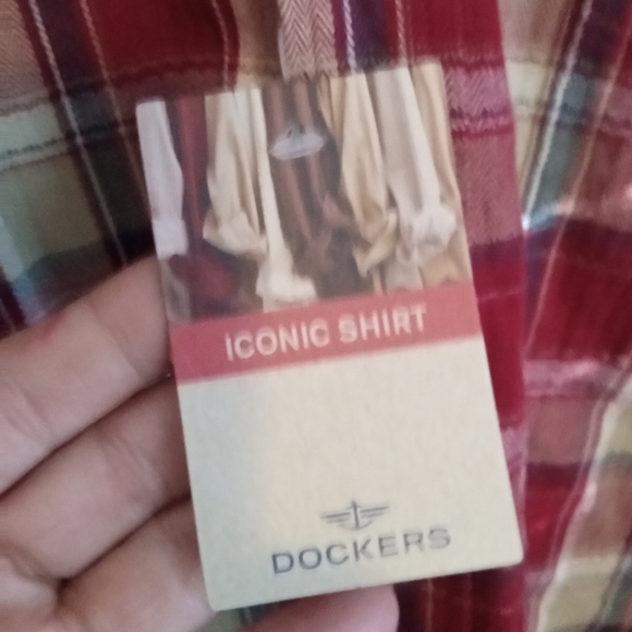 *MENS DOCKERS BUTTON DOWN PLAID LONG SLEEVE TOP SIZE LARGE NWT - Picture 3 of 7